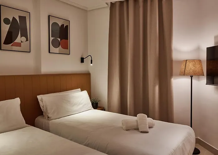 Sea View Modern Flat Альборайя