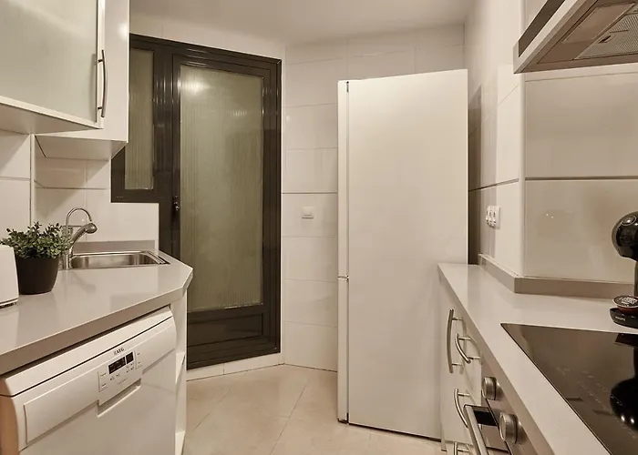 Sea View Modern Flat Апартаменты